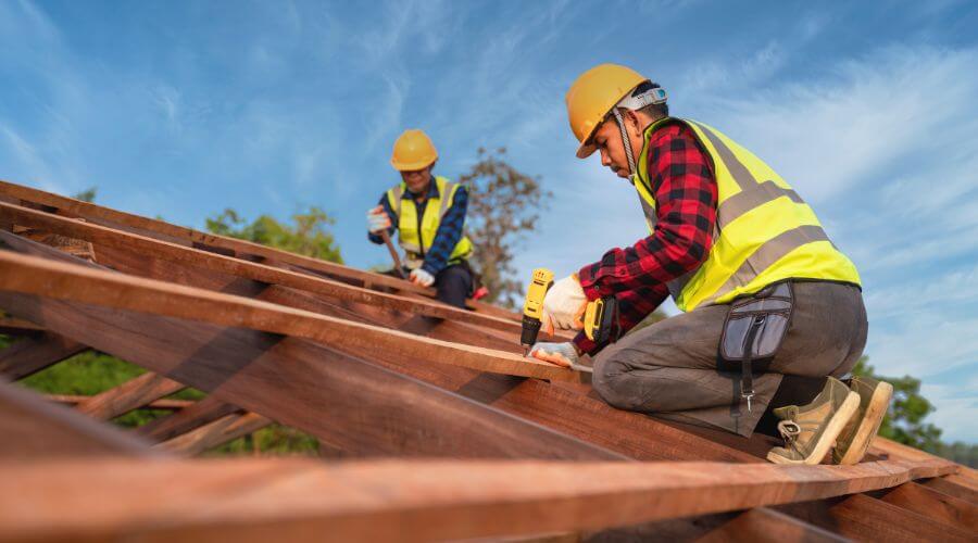 Professional residential roofers in Altona, IL